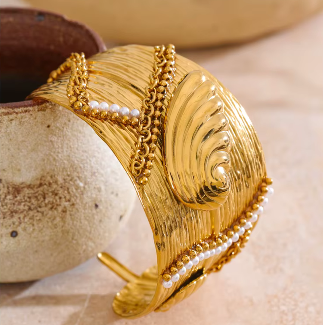 Wide Conch Shell Bangle