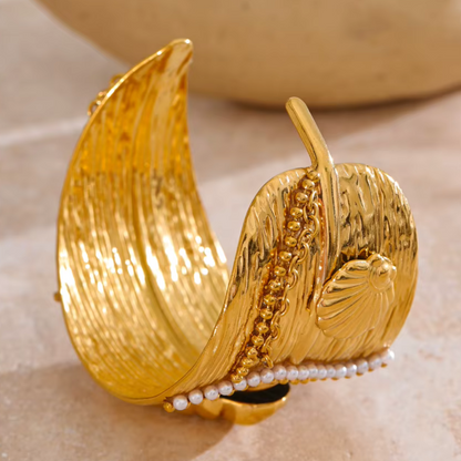 Wide Conch Shell Bangle