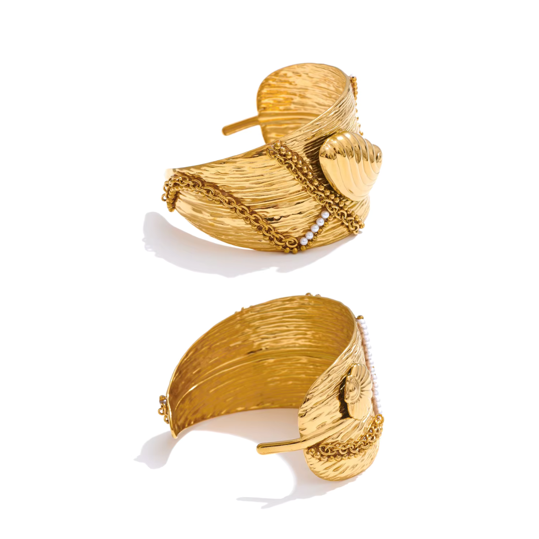 Wide Conch Shell Bangle