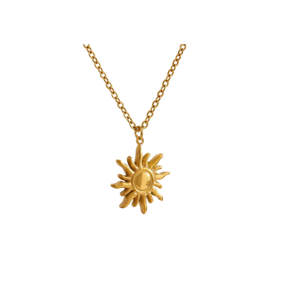 Collar colgante de sol dorado